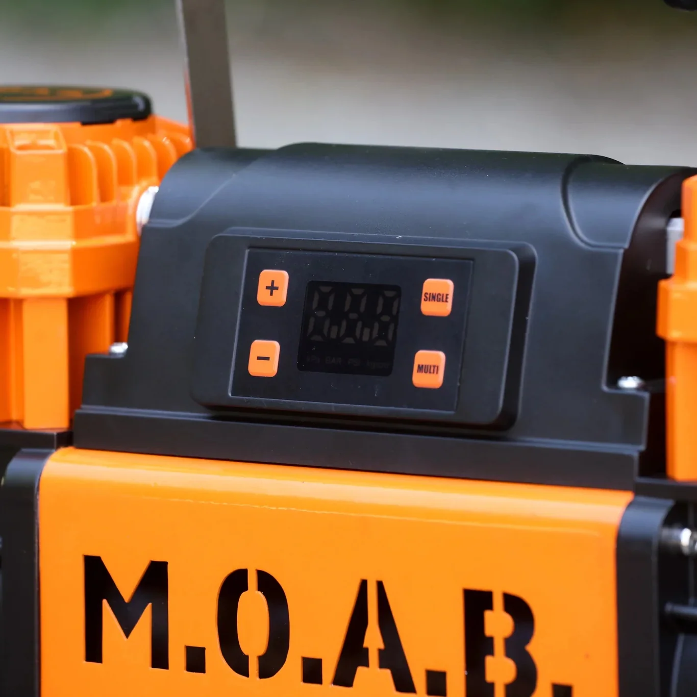 EZ Flate M.O.A.B. Auto Air Portable Air Compressor - Image 6
