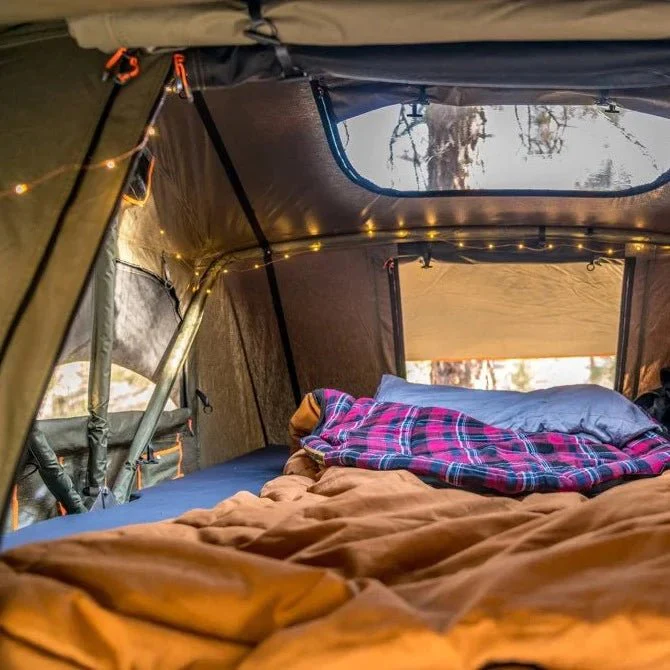 Roam Adventure Co Vagabond XL Rooftop Tent - Image 9